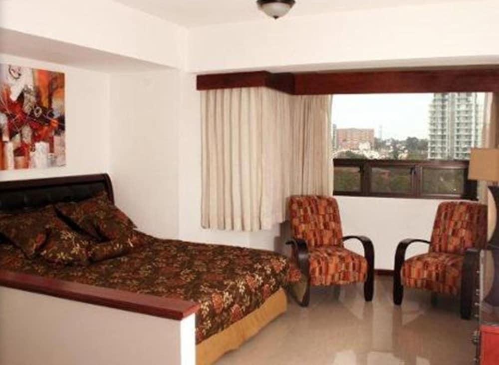 Suites Jardin Imperial Guatemala City ภายนอก รูปภาพ