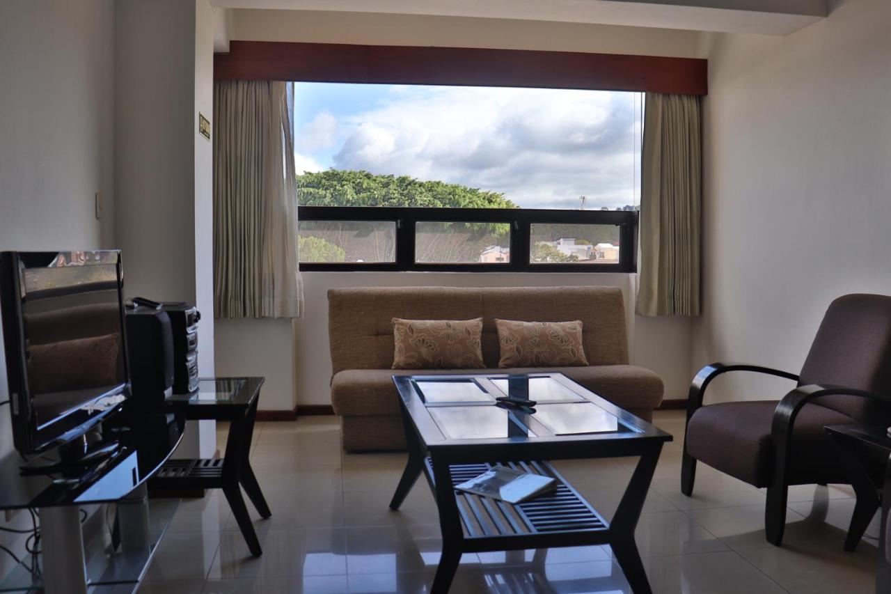 Suites Jardin Imperial Guatemala City ภายนอก รูปภาพ